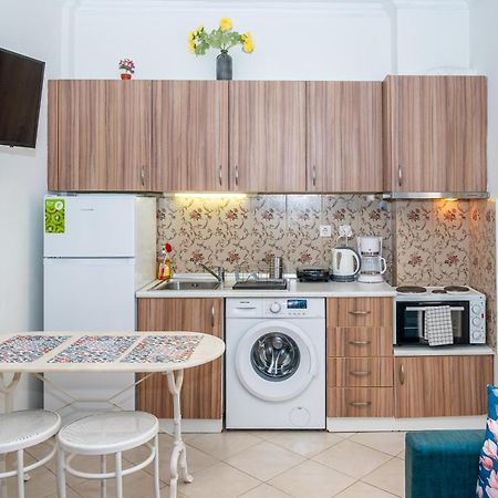 Modern Apt Upon Tsimiski Thessaloniki Exterior photo
