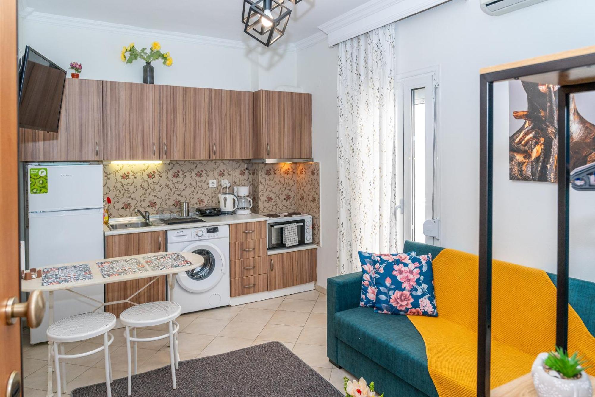Modern Apt Upon Tsimiski Thessaloniki Exterior photo